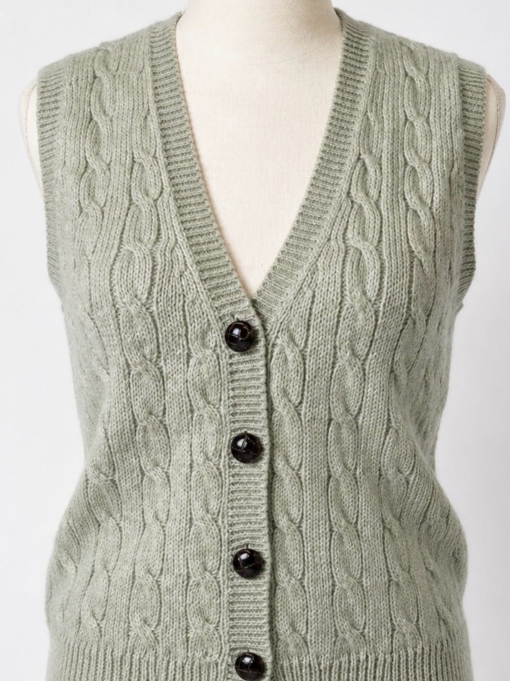 Susan Bristol Sage Cable-Knit V-Neck Vest Vtg 80โs Wool Blend M/L